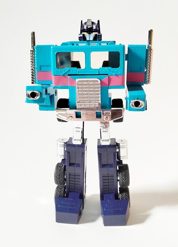 Froot Loops G1 Optimus Prime Custom  (4 of 21)